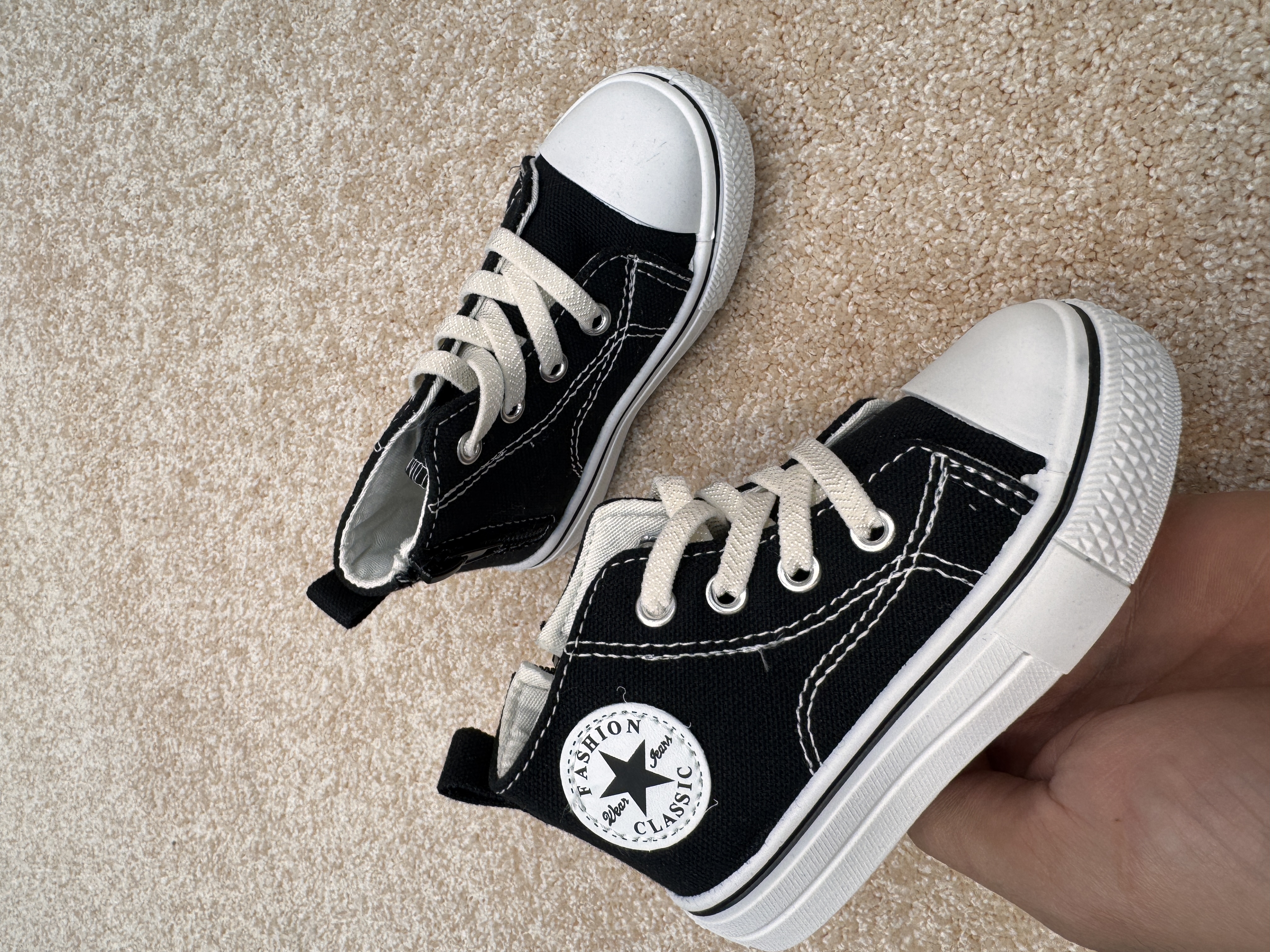 کفش اسپورت طرح الستار مارک k shoes سایز 21 تا 26 کد 2123