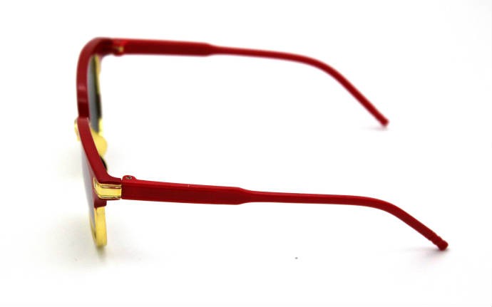 عینک افتابی بچه گانه ایتم 6 کد 14612 (VAL)