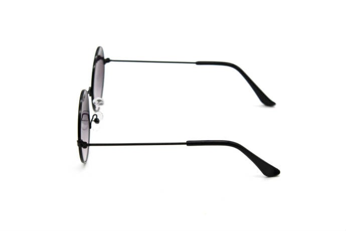 عینک افتابی بچه گانه کد 14602 (VAL)