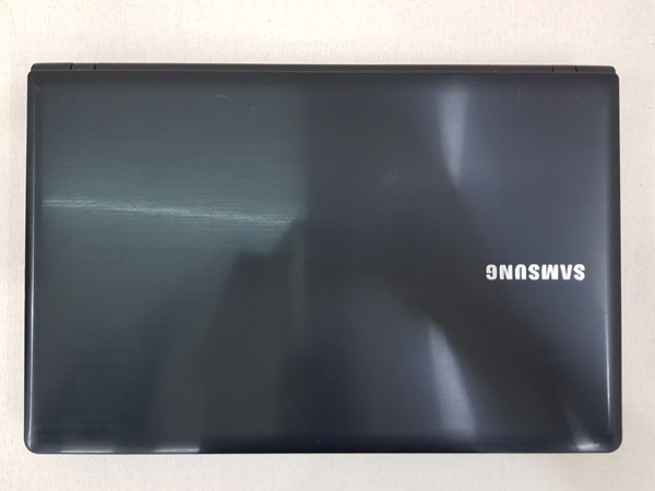 لپ تاپ استوک samsung np300e5a کد 17948