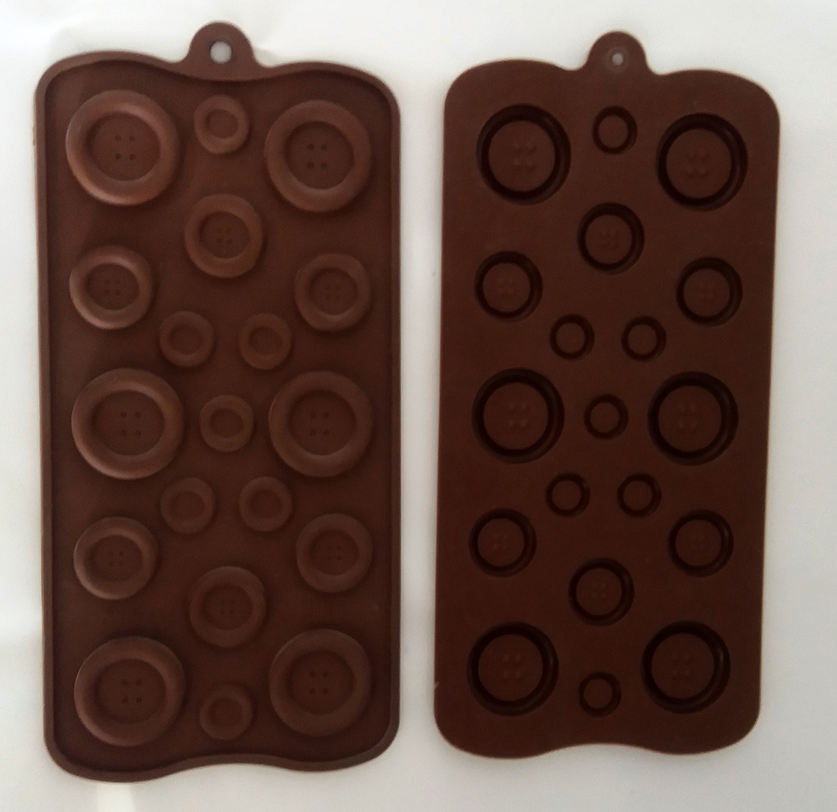 قالب شکلات سیلیکونی طرح دکمه کد220329