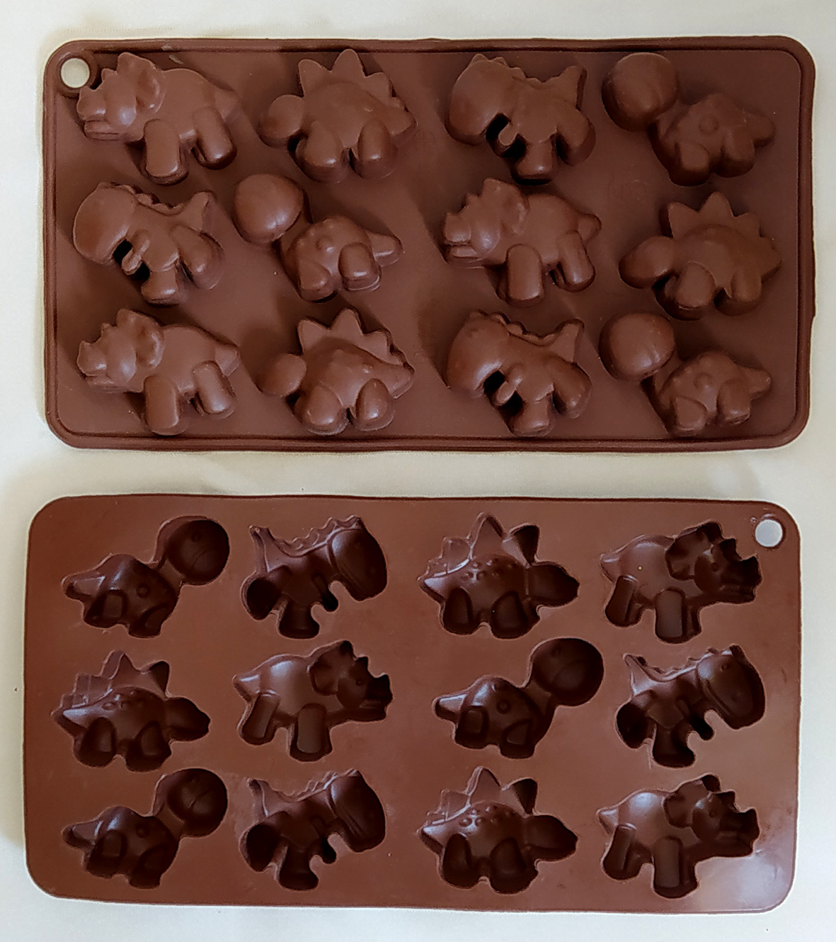 قالب شکلات سیلیکونی طرح دایناسور کد 220386