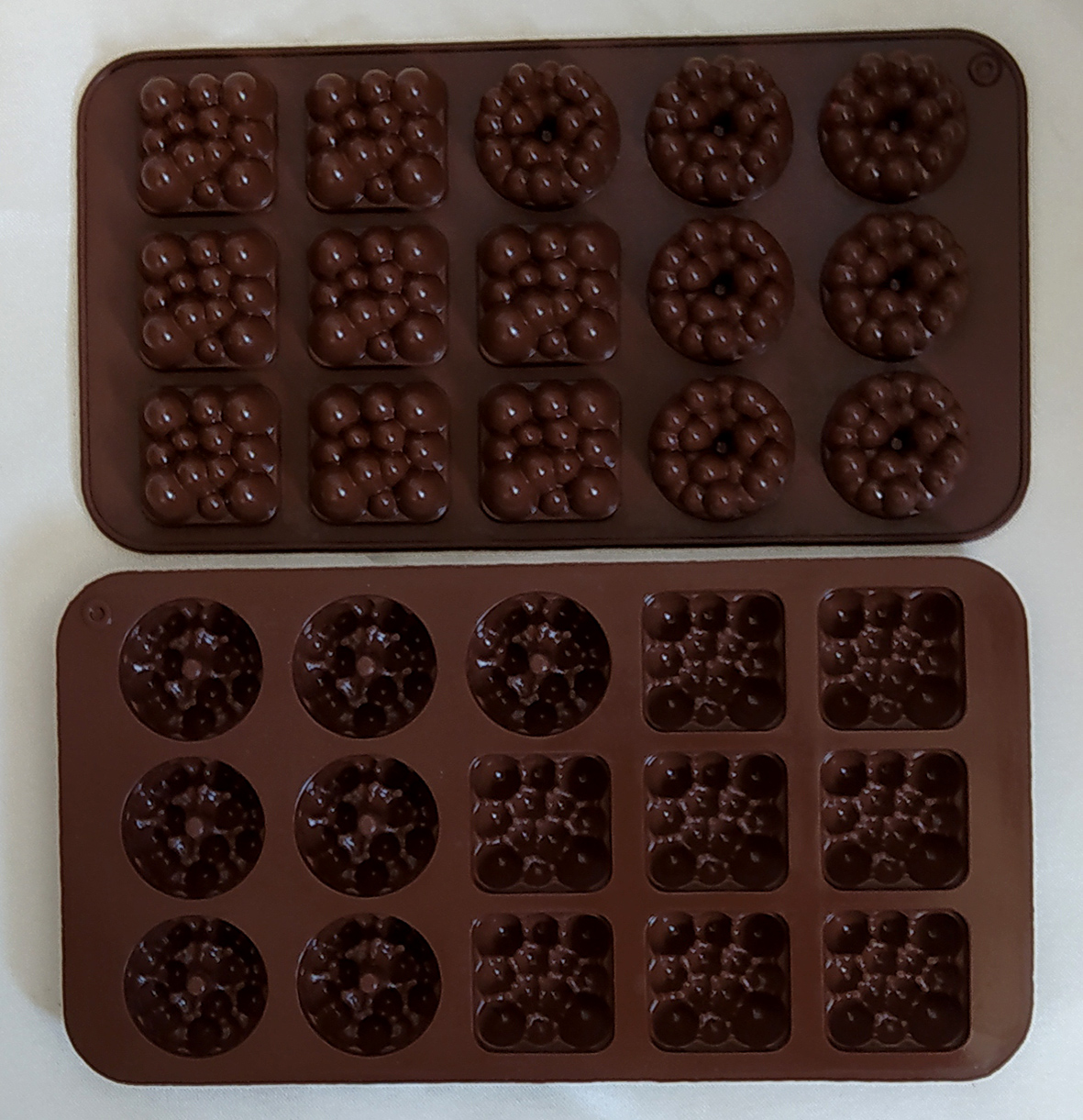 قالب شکلات سیلیکونی طرح حبابی کد 220387
