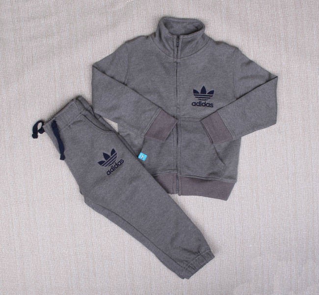 ست لباس گرم توپنبه ای 18582 سایز 2 تا 14 سال مارک adidas