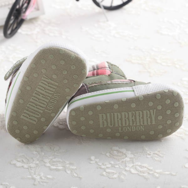 پاپوش پسرانه 50062 سایز 0 تا 12 ماه مارک BURBERRY