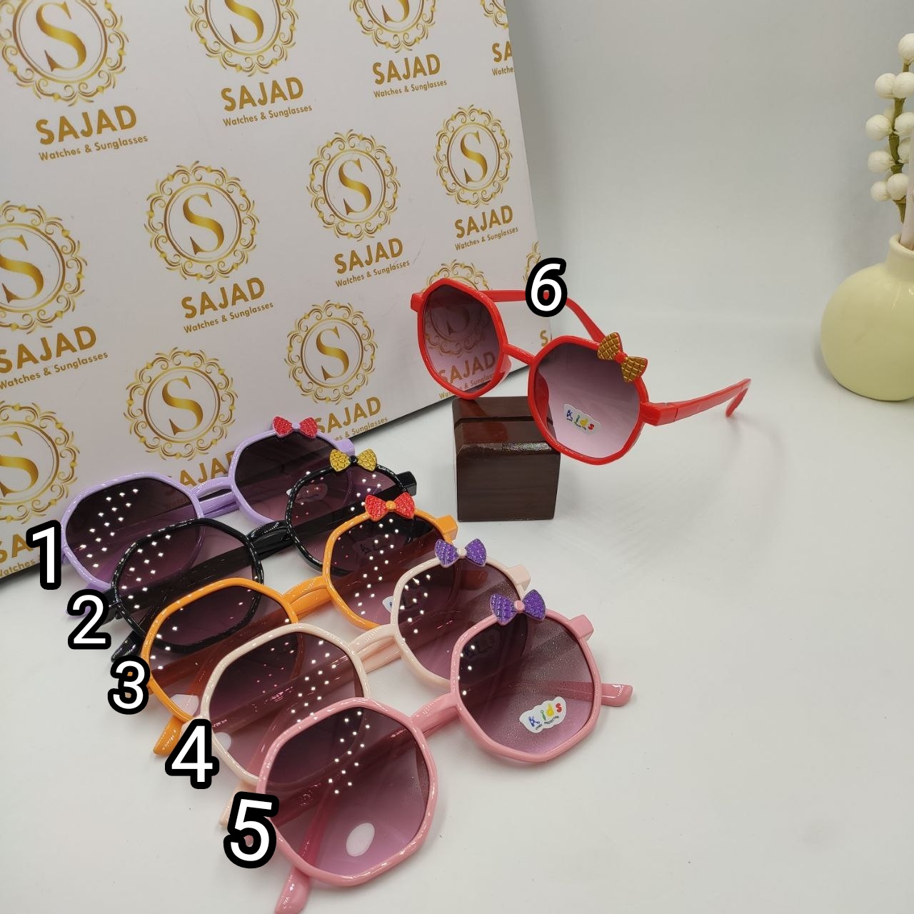 عینک آفتابی بچگانه یو وی ۴۰۰ طرح پاپیون 408849 کد9