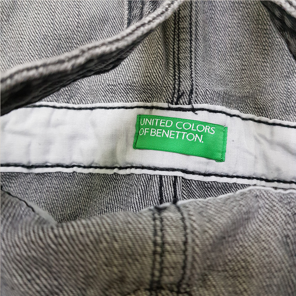 پیشبندار 39319 سایز 6 تا 14 سال benetton