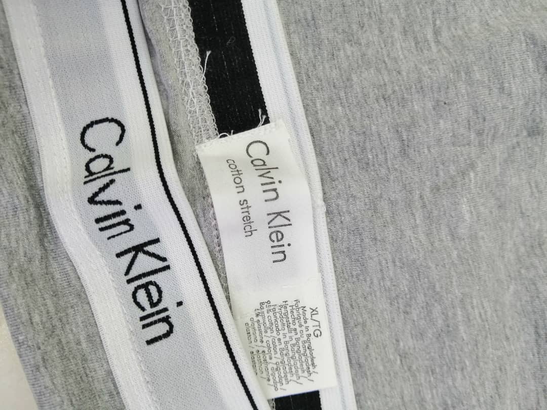 ست ورزشی دو تیکه زنانه برند CALVIN KLEIN کد3706