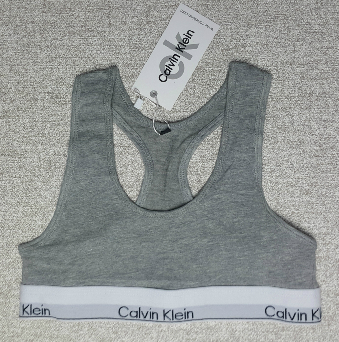 ست ورزشی دو تیکه زنانه برند CALVIN KLEIN کد3404