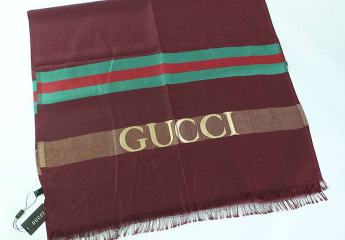 شال مارک دار زنانه 100440 طرح GUCCI