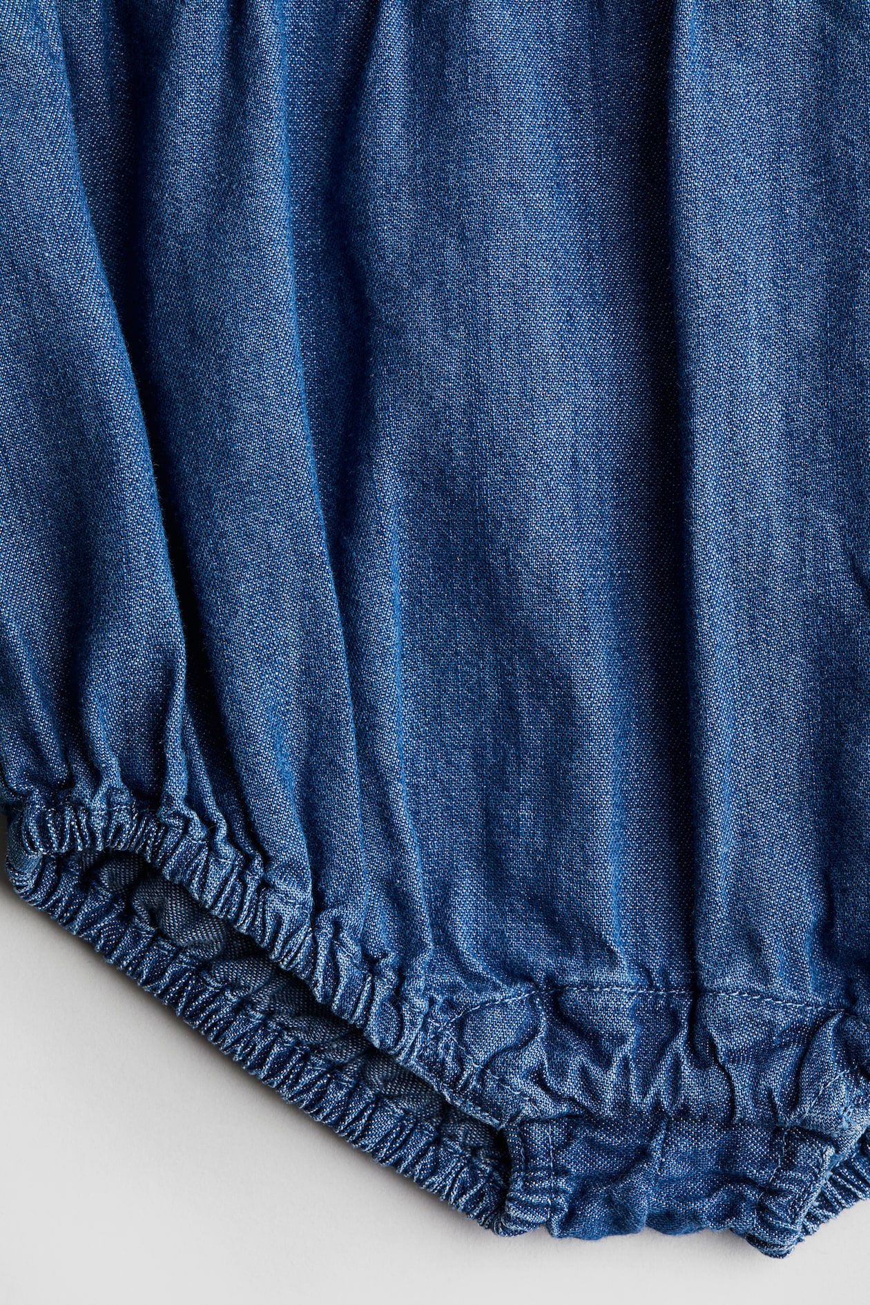 بادی دخترانه 28622 سایز 4 ماه تا 2 سال مارک H&M