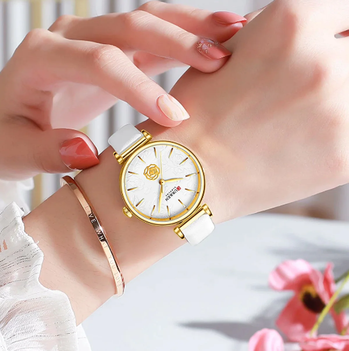 ساعت مچی زنانه برند CURREN 9078 کد 2182