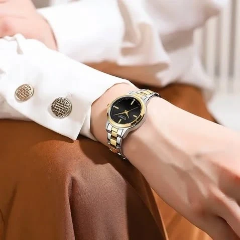 ساعت مچی زنانه برند CURREN 9094 کد 2181