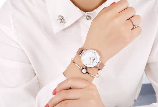 ساعت مچی زنانه برند CURREN 9032 کد 2296