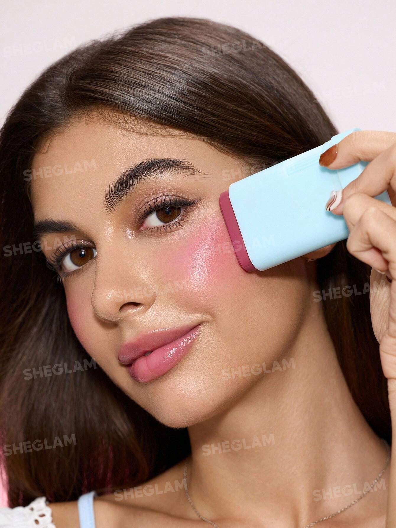 رژگونه استیکی شیگلم کد 2715