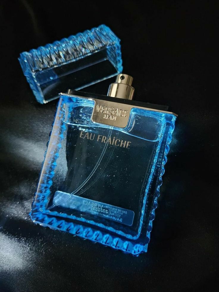 ادو پرفیوم مردانه Versace Man Eau Fraîche کالکشن (Smart NO.247) کد 3221