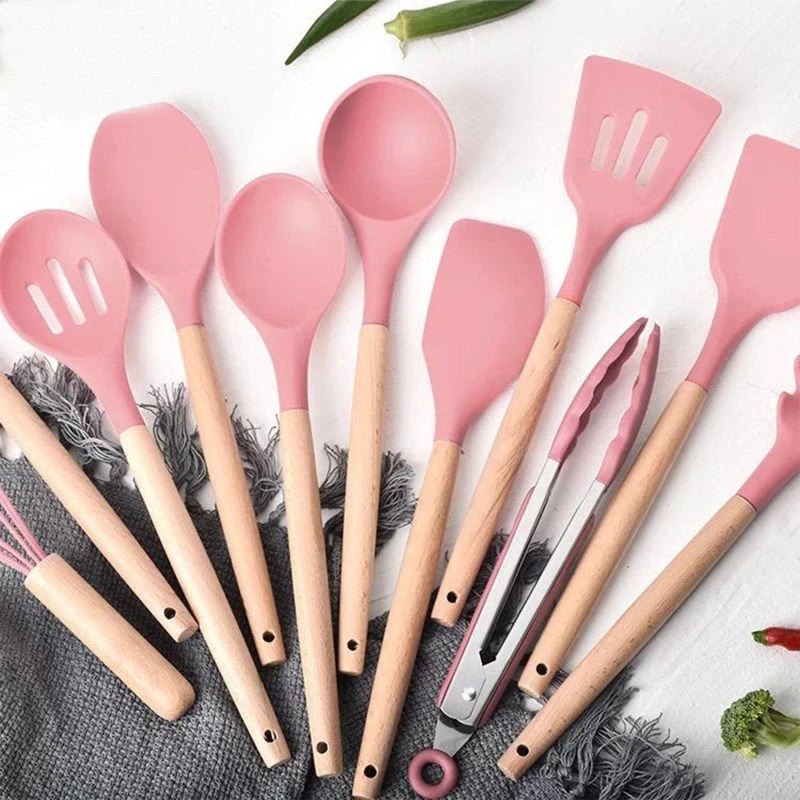 سرویس کفگیر و ملاقه سیلیکونی 12 پارچه دسته چوبی Kitchen Set کد 802298