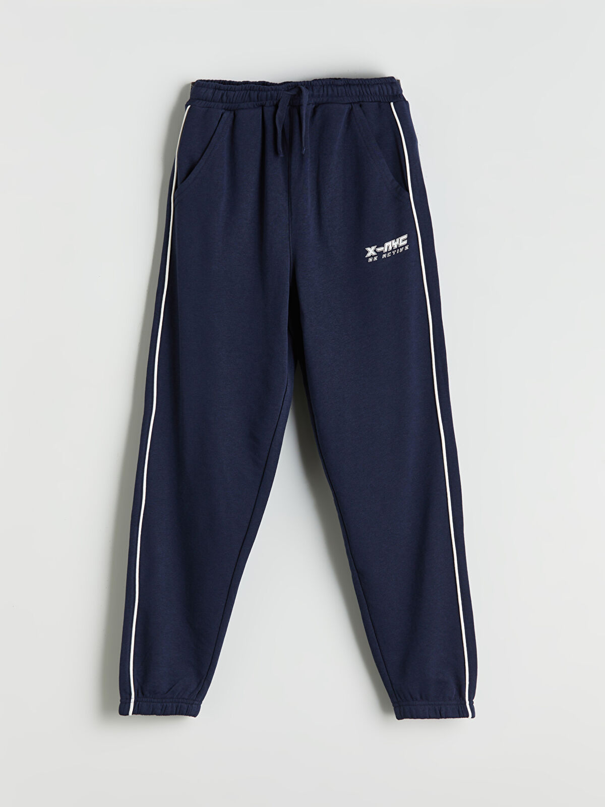 ست سویشرت شلوار پسرانه 29494 سایز 6 تا 11 سال مارک LC WAIKIKI