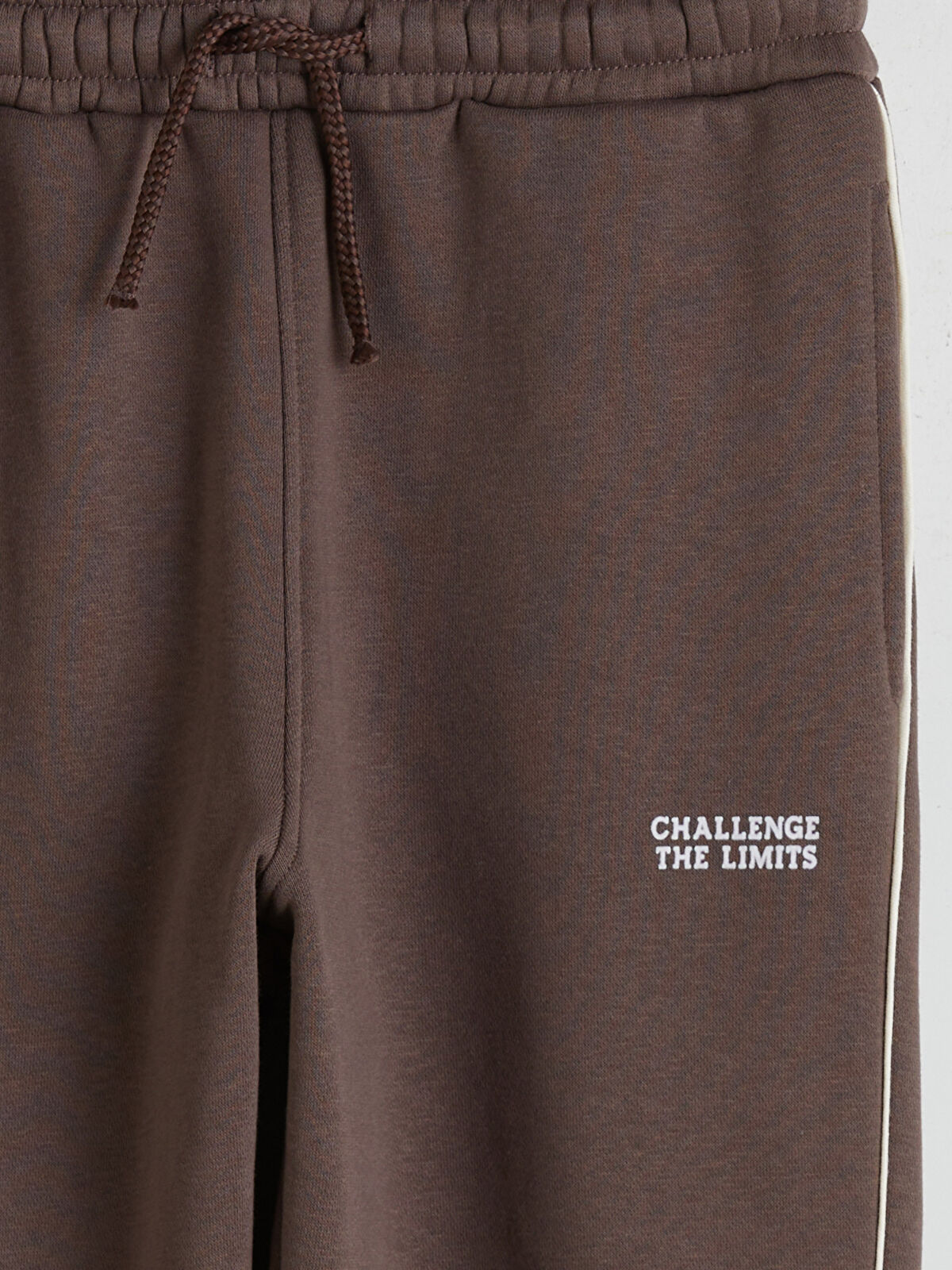 ست پلیور و شلوار نوجوان 29862 سایز 9 تا 14 سال مارک LC WAIKIKI