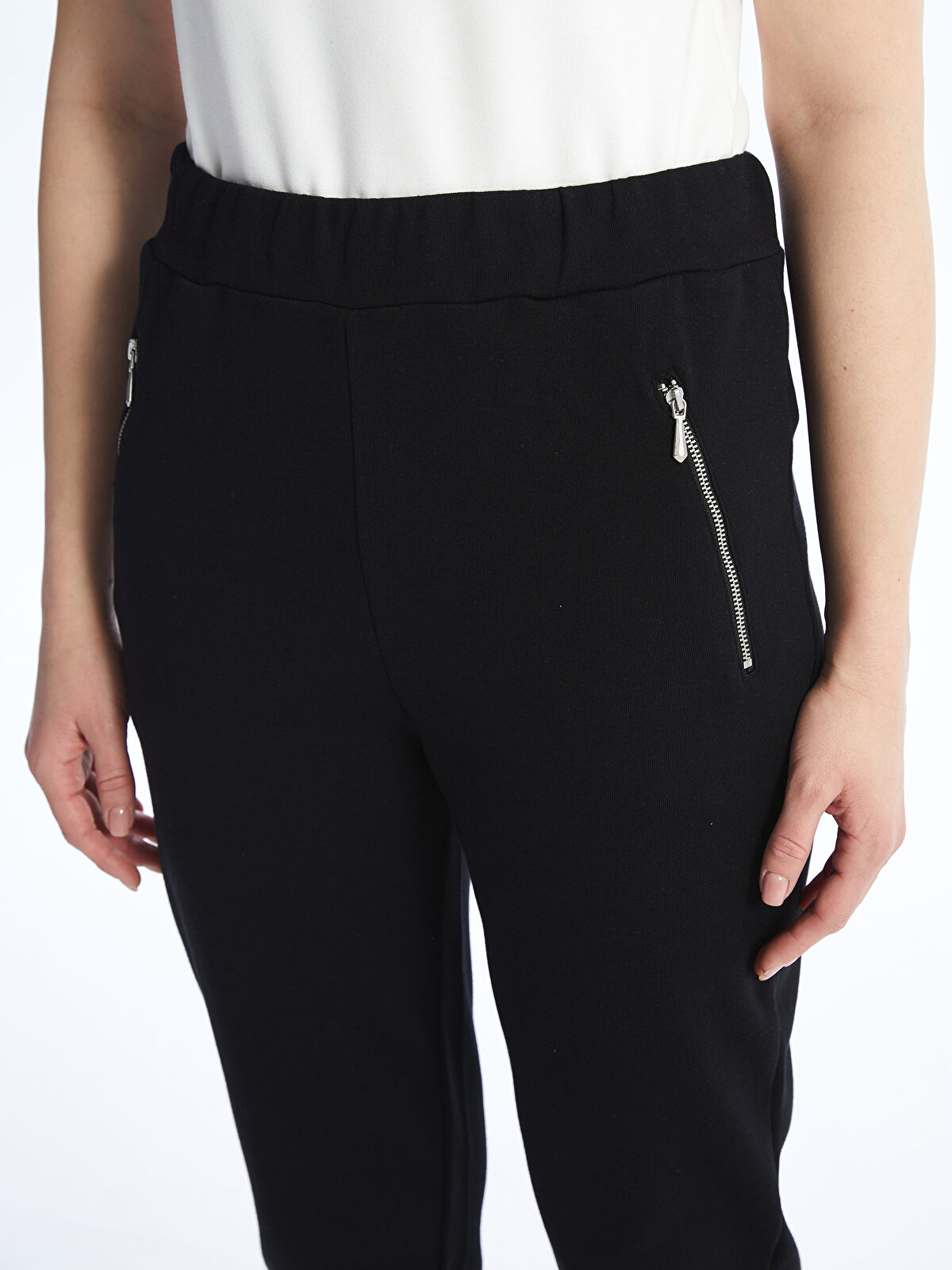 شلوار مردانه 29740 مارک LC WAIKIKI