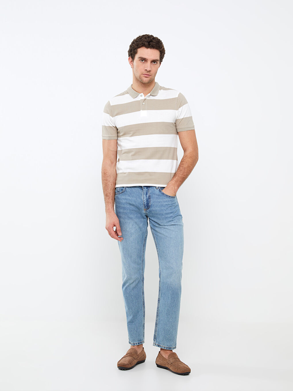 تی شرت یقه دار مردانه 30365 مارک LC WALKIKI