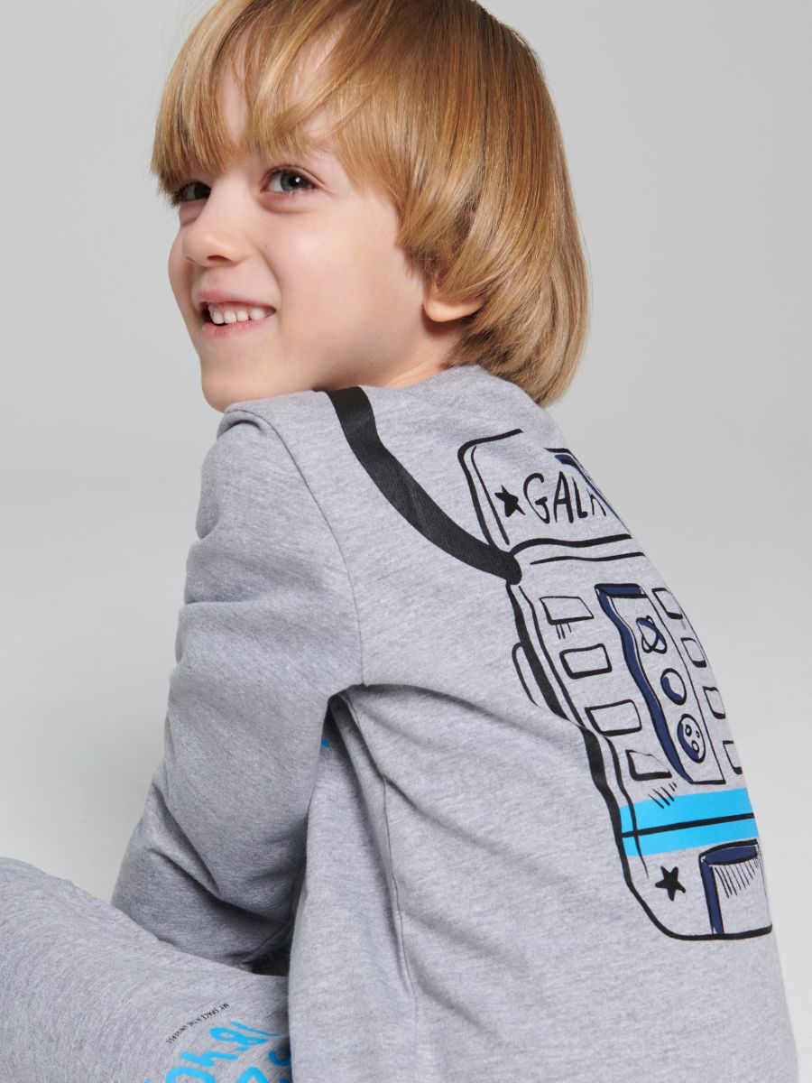 پلیور پسرانه 28456 سایز 3 تا 5 سال کد 8 مارک SINSAY