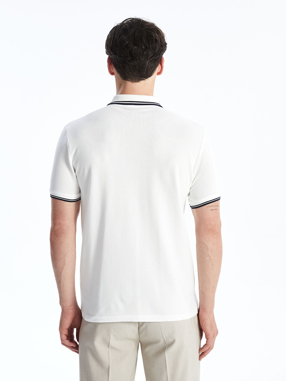 تی شرت یقه دار مردانه 30375مارک lc waikiki